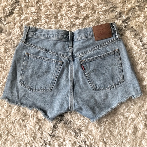 Levi’s 501 Original Women’s Shorts size 28 “Luxor Heat” - Picture 2 of 4